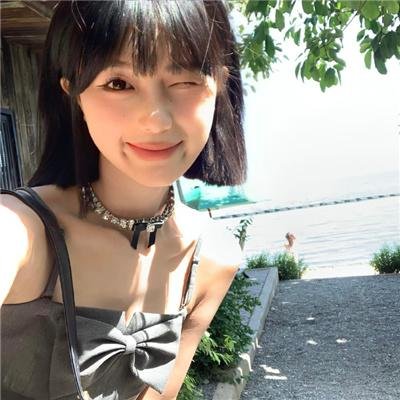 酷爱电影的庞波小姐